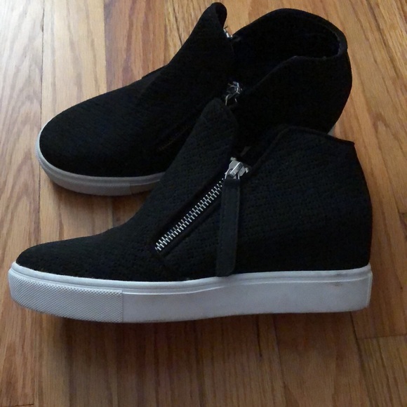 Steve Madden - Picture 4 of 4